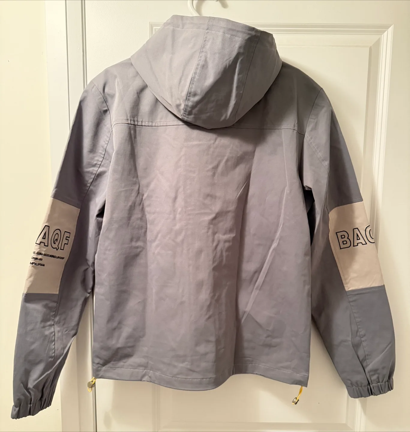 Brand new snow Jacket Size S image indicator(2)