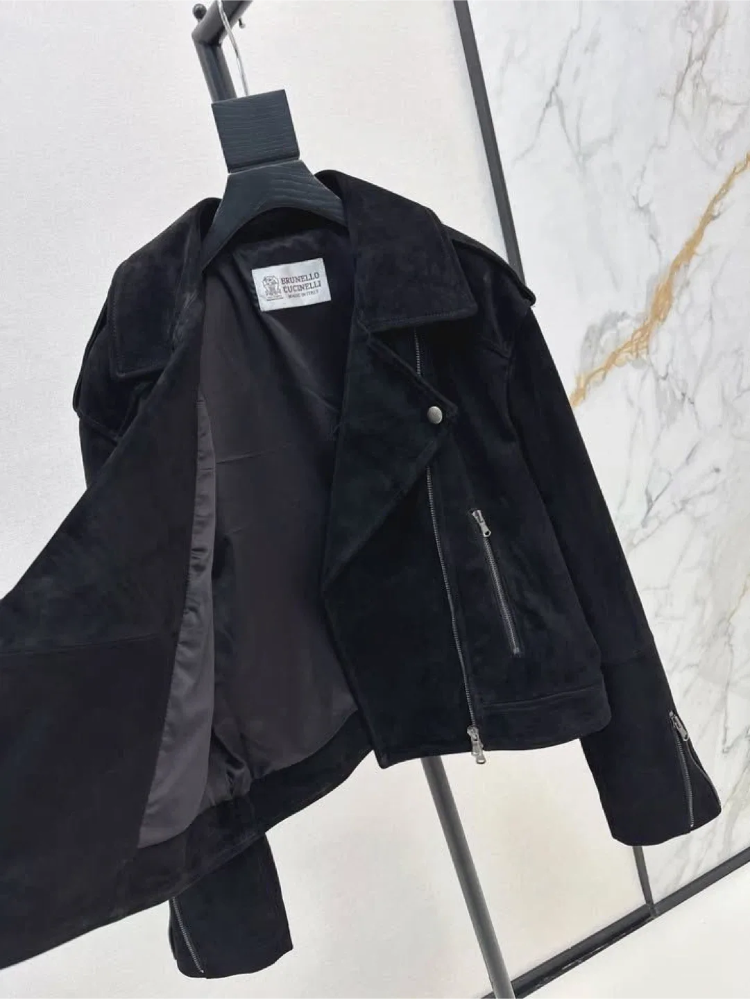 Stylish Genuine Suede Jacket – Size S (Brand New) image indicator(4)