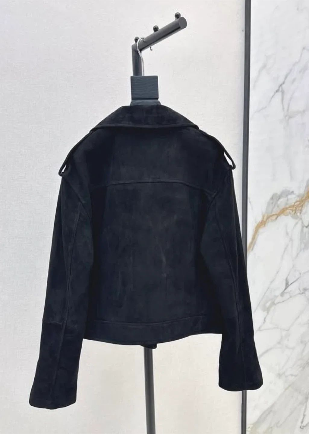 Stylish Genuine Suede Jacket – Size S (Brand New) image indicator(2)