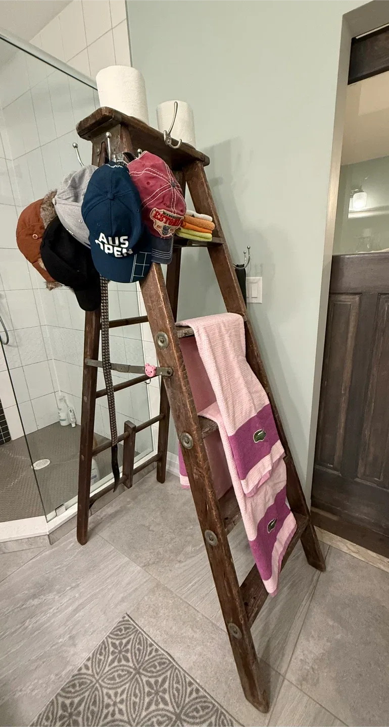 Repurposed antique wood ladder image indicator(6)