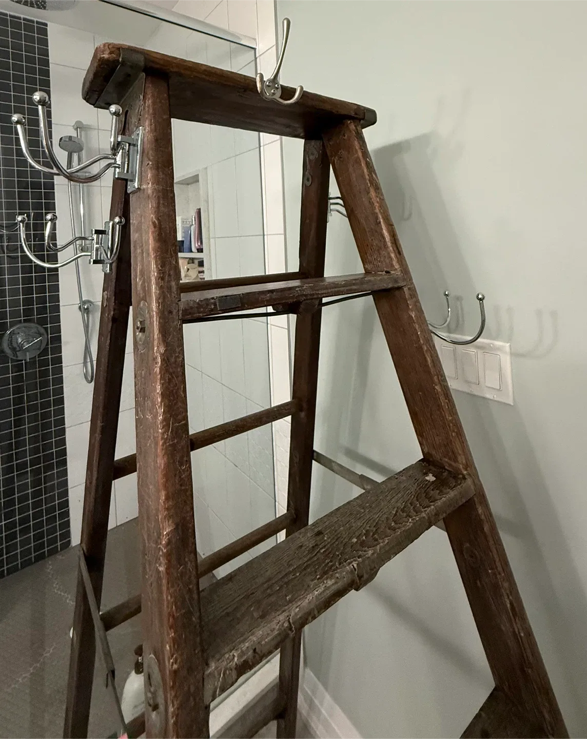 Repurposed antique wood ladder image indicator(3)
