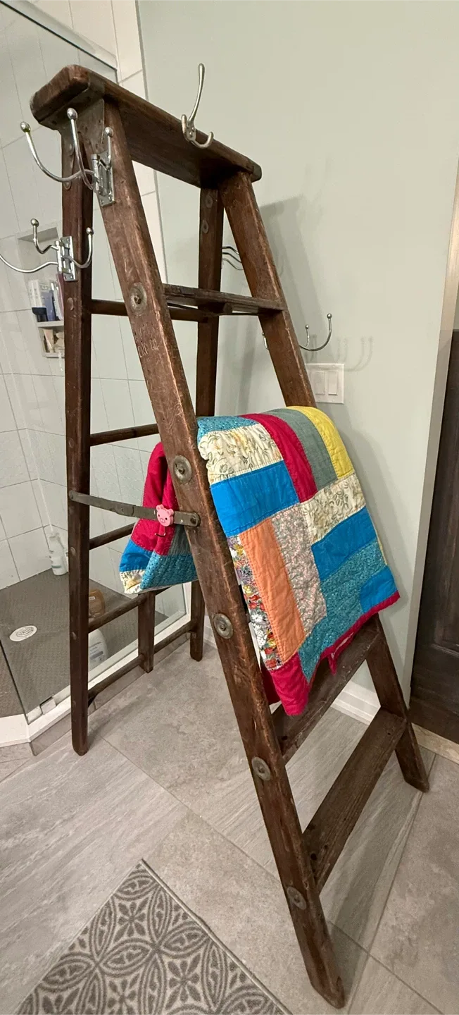 Repurposed antique wood ladder image indicator(9)