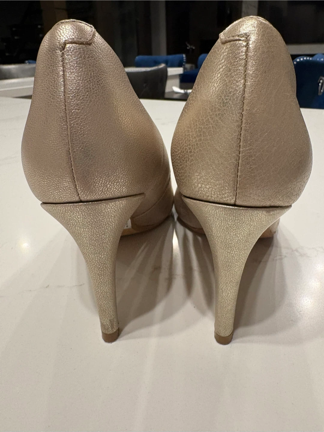 Clarks Gold Leather Heel - Size 7 - photo 3