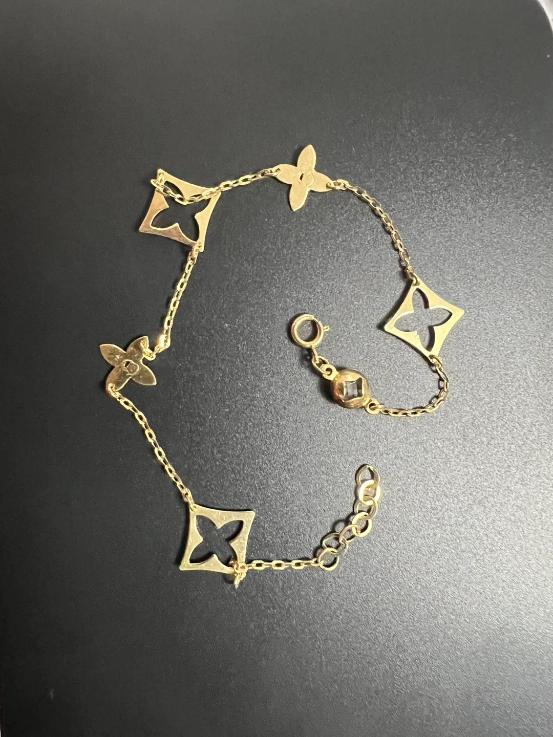 Louis Vuitton Gold Bracelet image indicator(3)