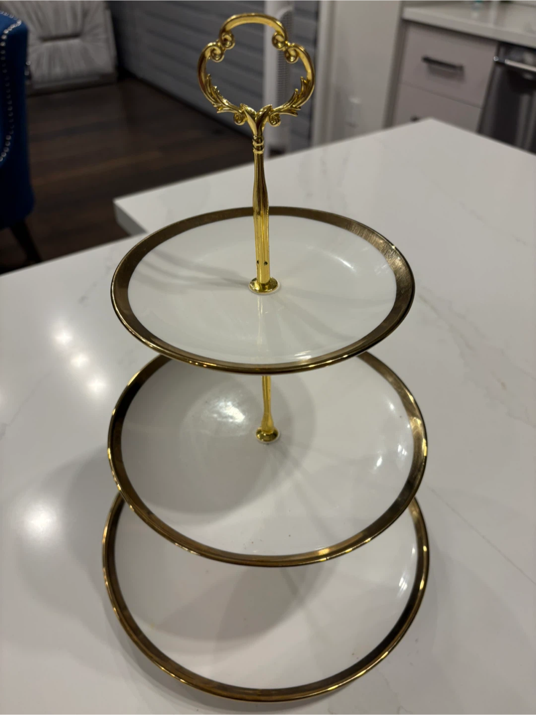 3-Tier Serving Stand - photo 2