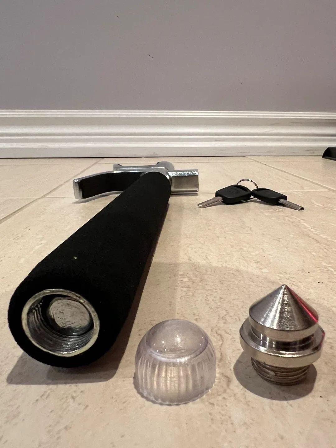 The Club LB200 Car Steering Wheel Lock image indicator(4)