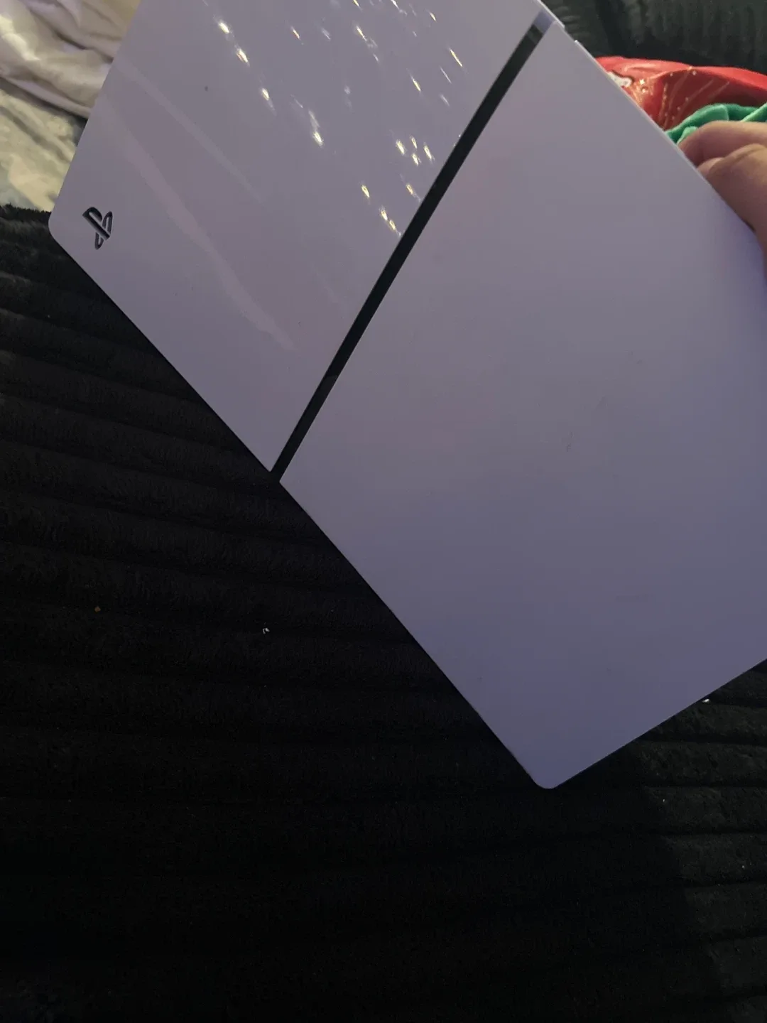 PlayStation 4 (PS4) White Console image indicator(2)