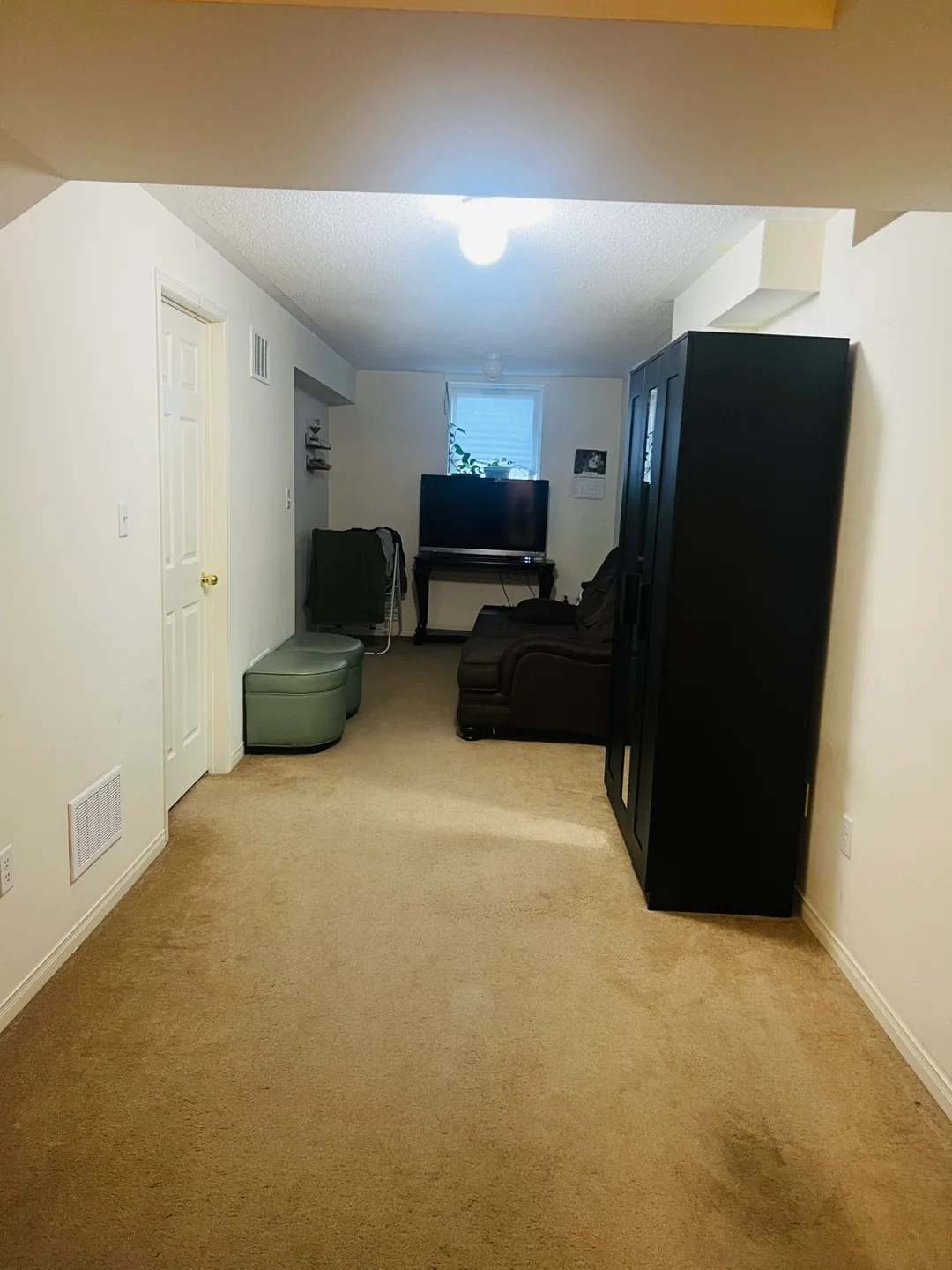 1 Bedroom Basement Available image indicator(4)