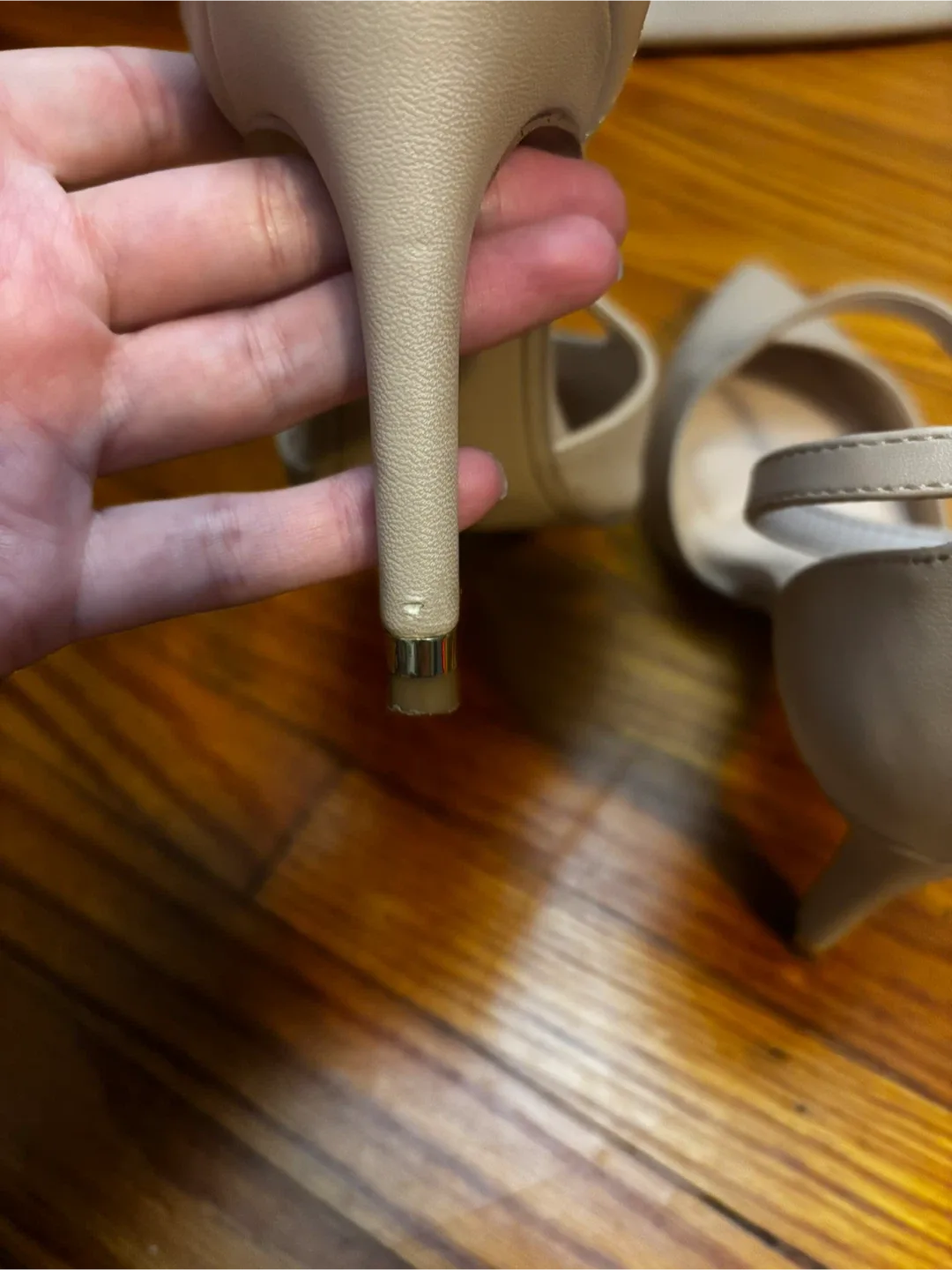 Kelly & Katie Beige Heels - Size 8 image indicator(4)