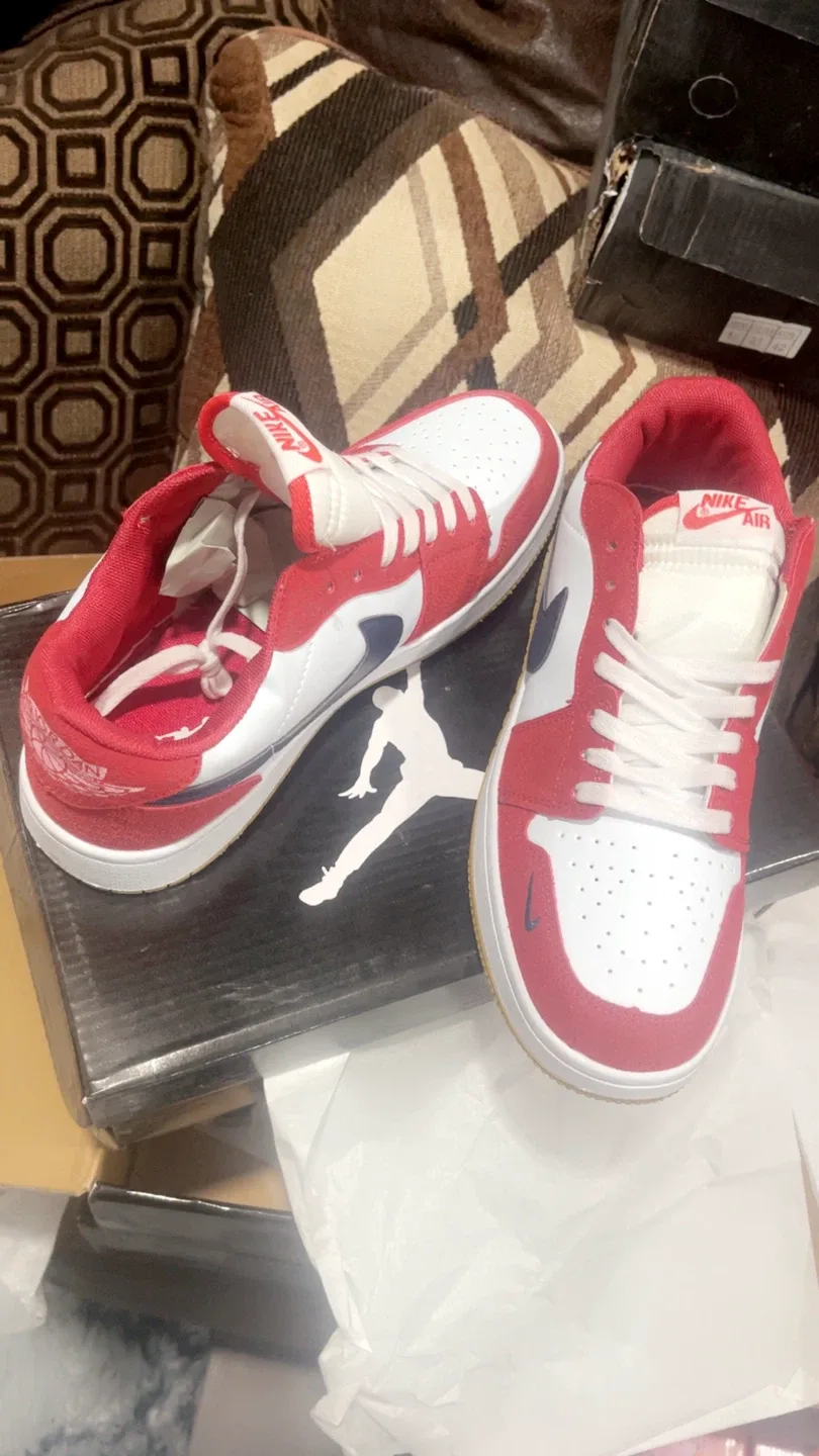 Nike Air Jordan 1 Low Red/White size 36 and 44 unisex image indicator(3)