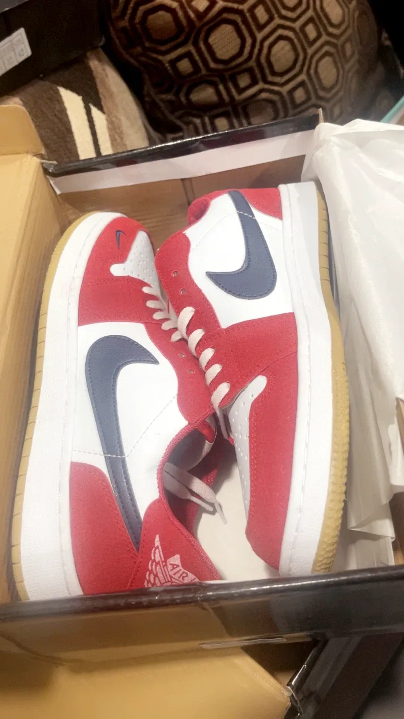Nike Air Jordan 1 Low Red/White size 36 and 44 unisex image indicator(4)