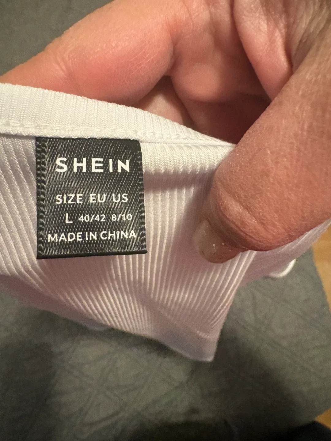 Shein White Tank Top - Size L image indicator(4)