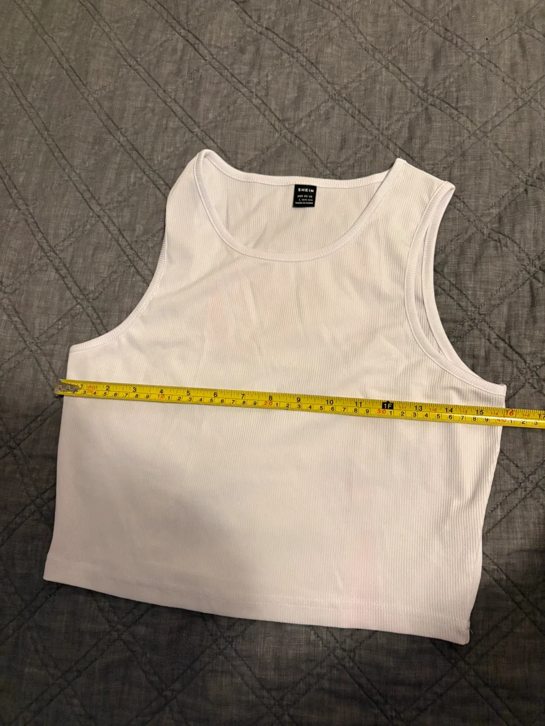 Shein White Tank Top - Size L image indicator(6)