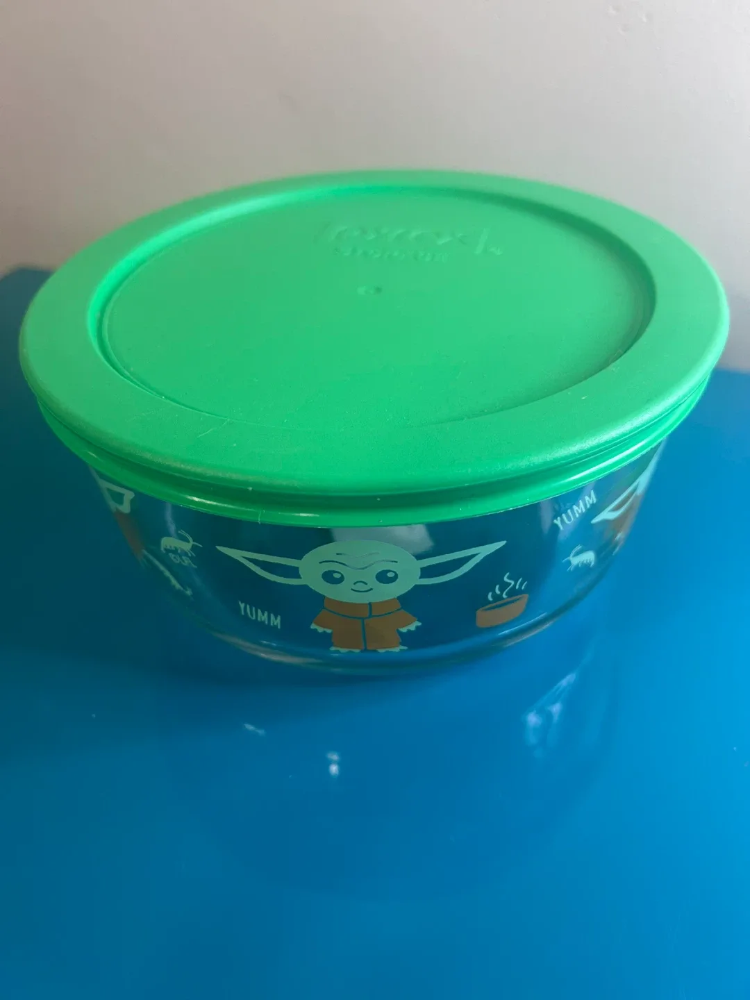 ❇️NEW Star Wars Pyrex 4 Cup Glass Container image indicator(2)