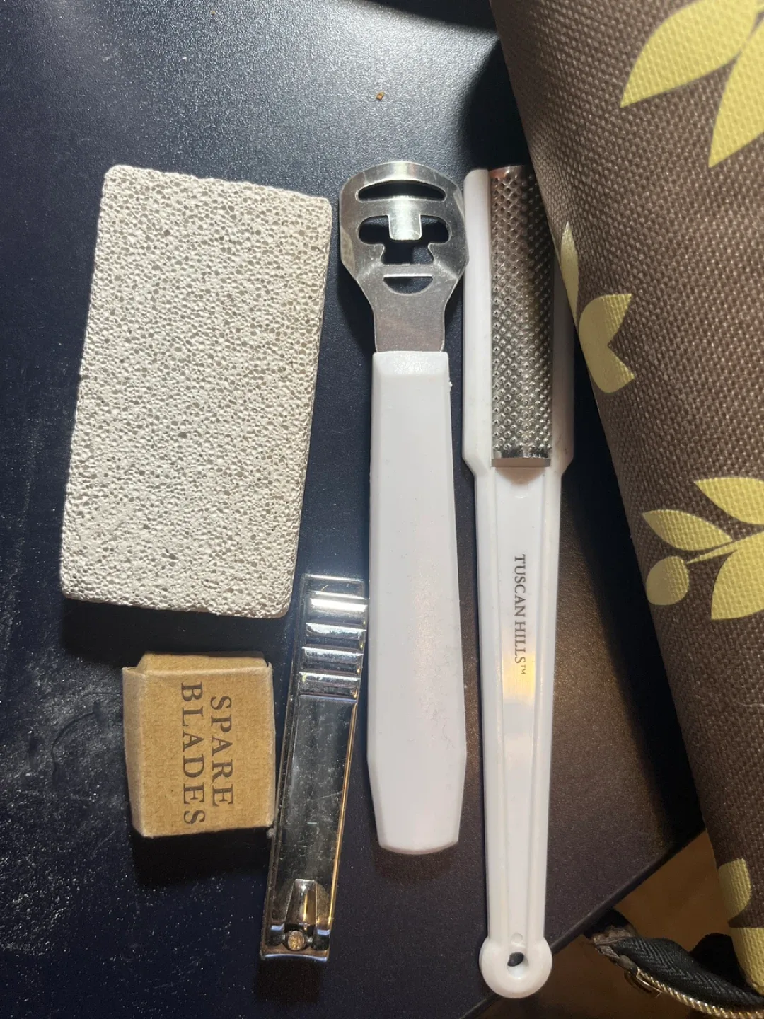 Tuscan Hills Foot Care Set image indicator(3)