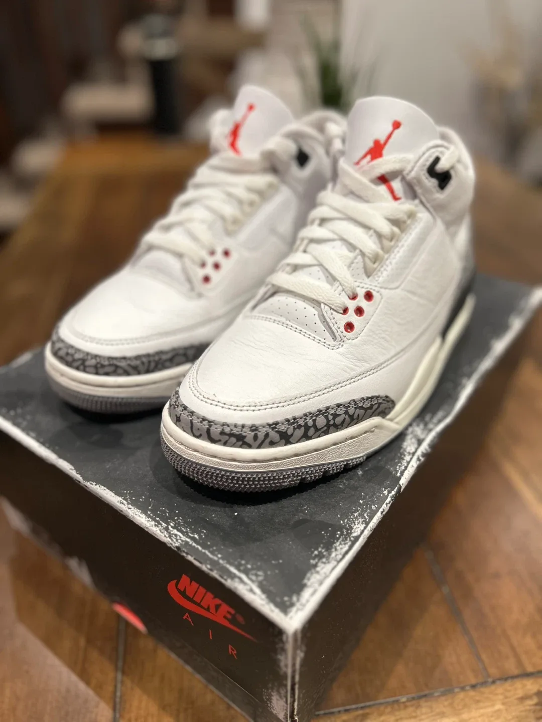 Men’s Jordan 3 Reimagined sz7 image indicator(2)