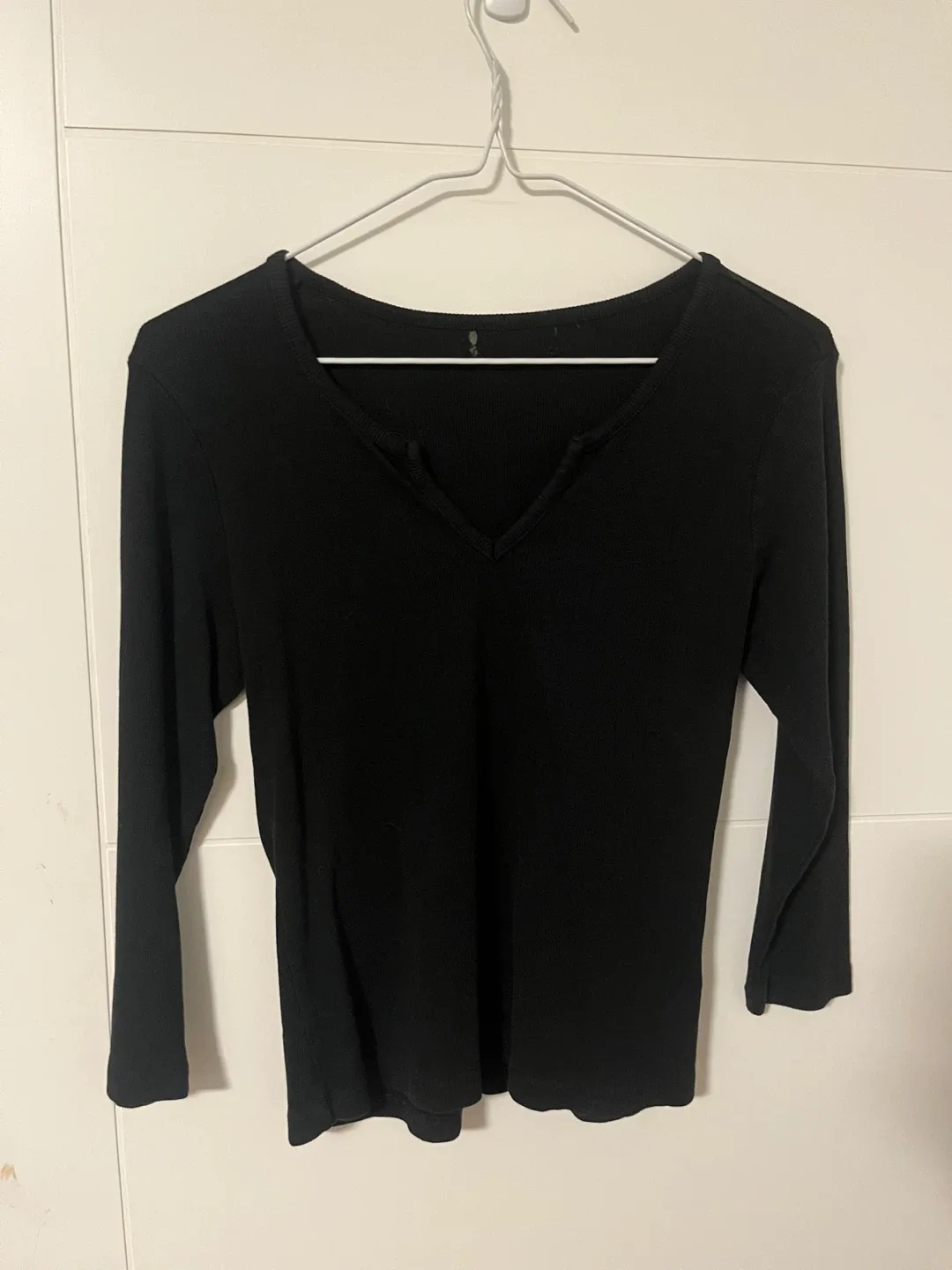 V Neck Blouse image indicator(4)