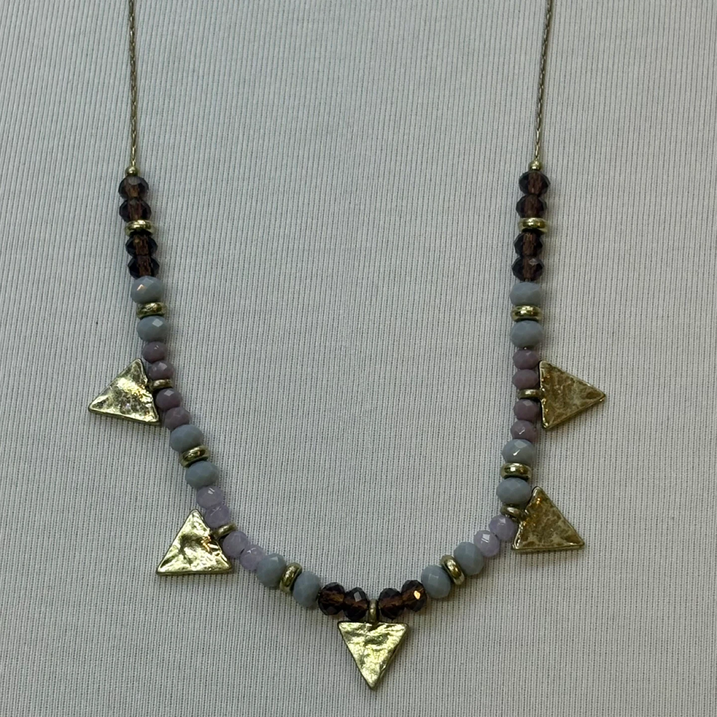 Canvas Multi Bead Gold Tone Triangle Charm Necklace Adjustable - photo 4
