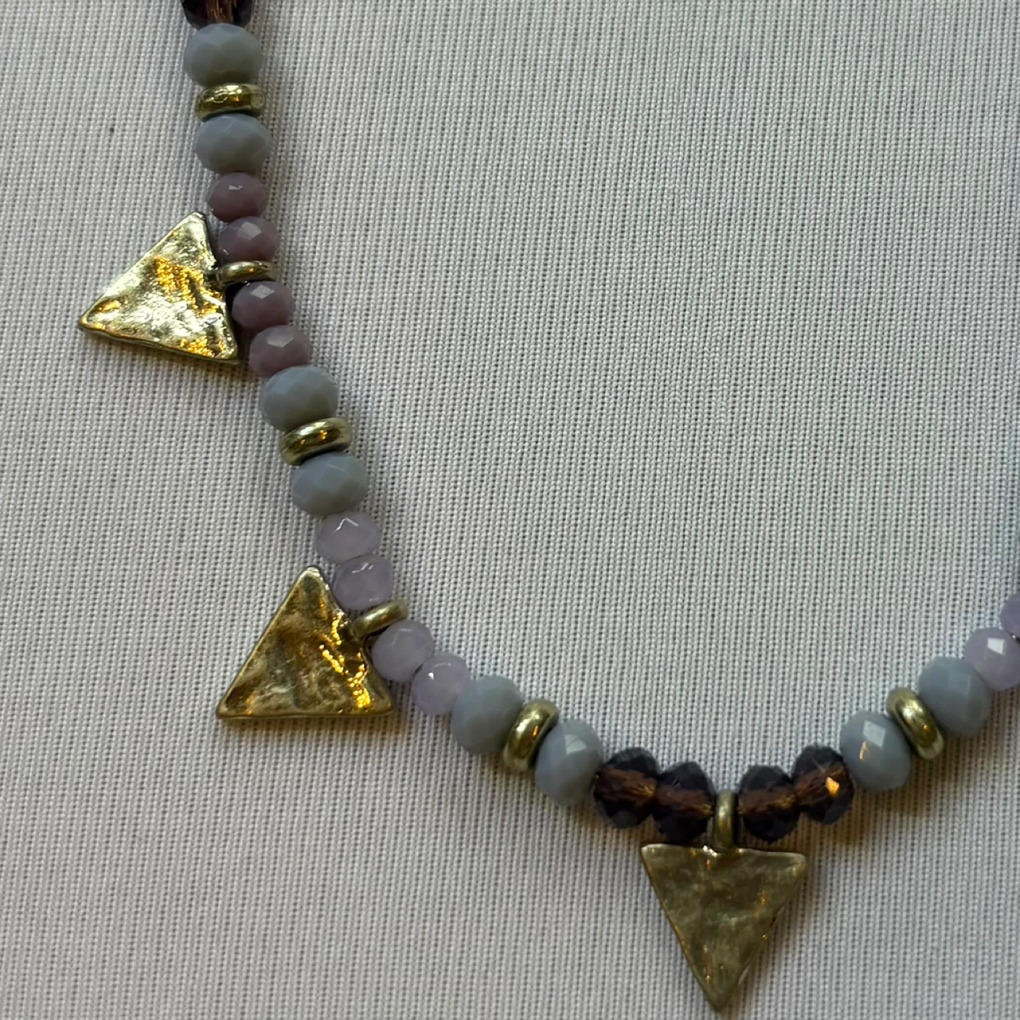 Canvas Multi Bead Gold Tone Triangle Charm Necklace Adjustable - photo 3