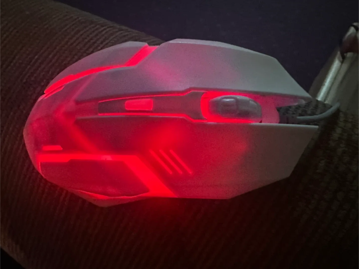 Gaming Mouse - White with Red LED