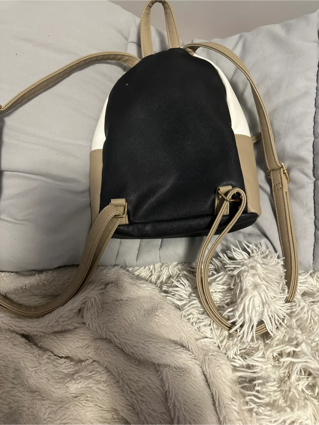 Mini Backpack - Black, Beige & White image indicator(2)