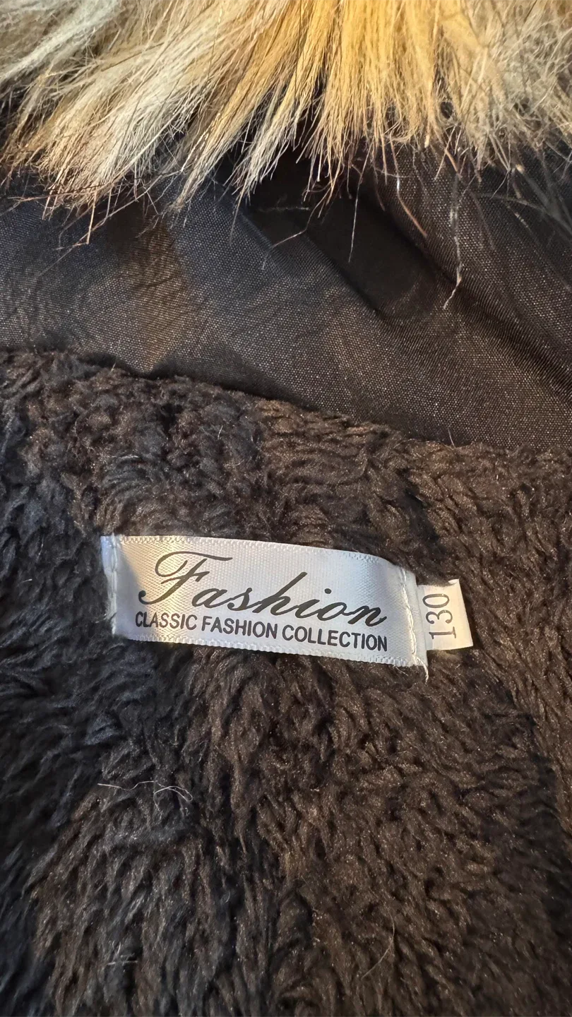 Fashion Classic Collection Snowsuit - Size 130 image indicator(2)