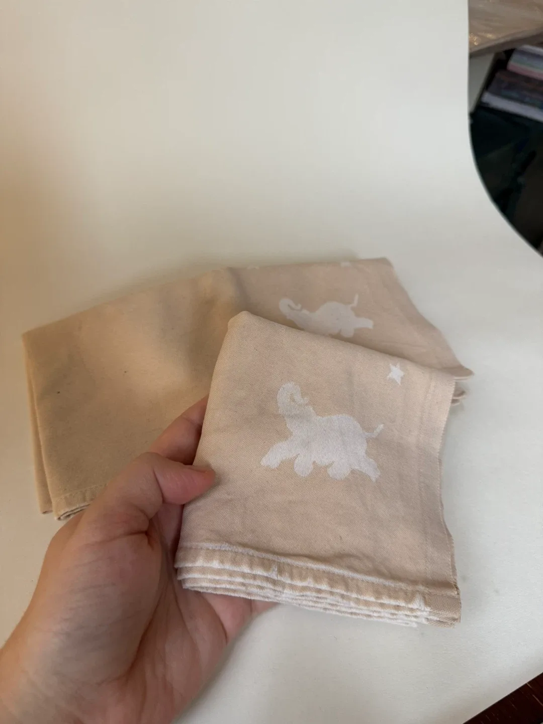 Two Vij’s cloth napkins image indicator(2)