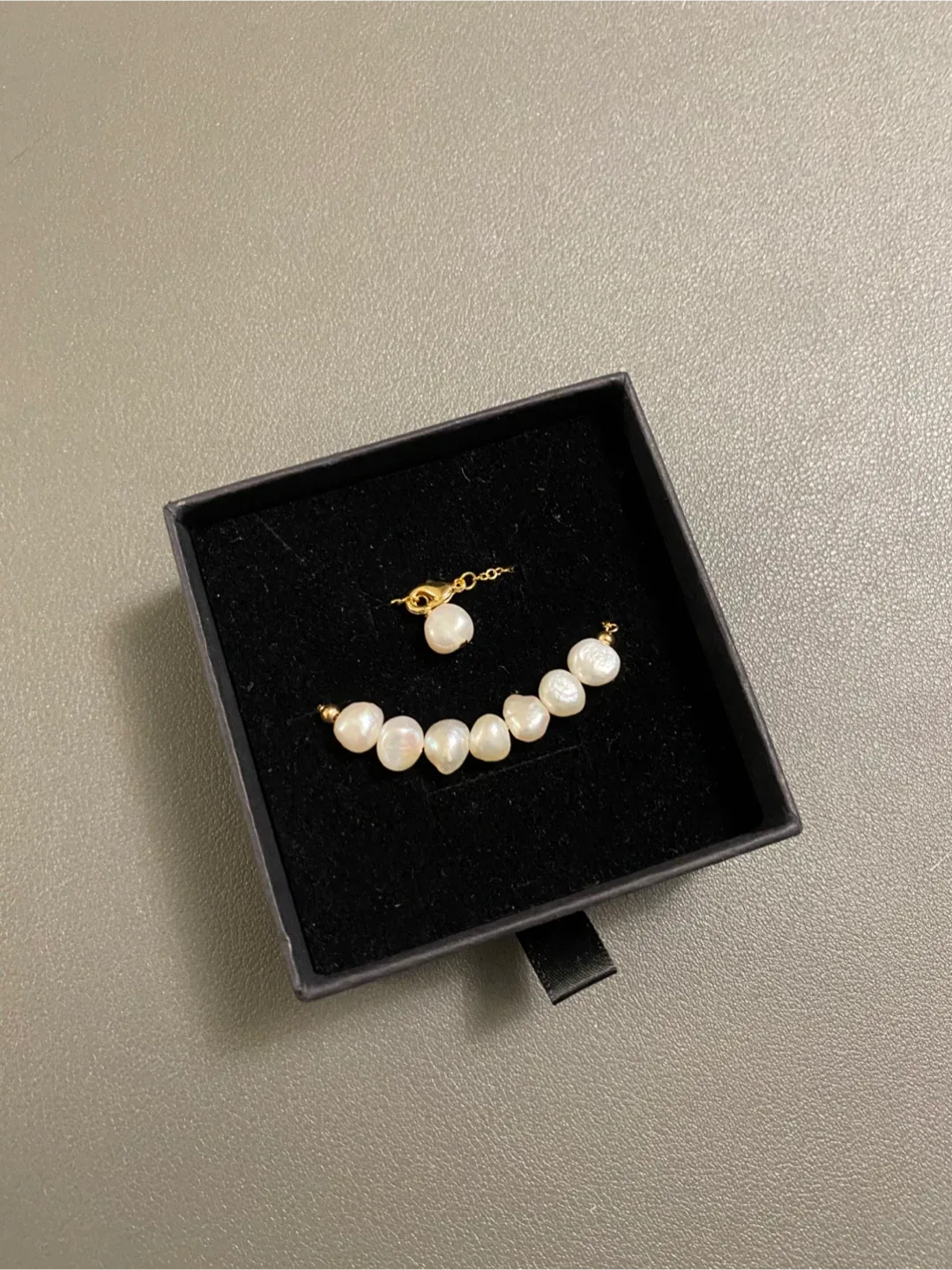 Pearl Necklace image indicator(2)