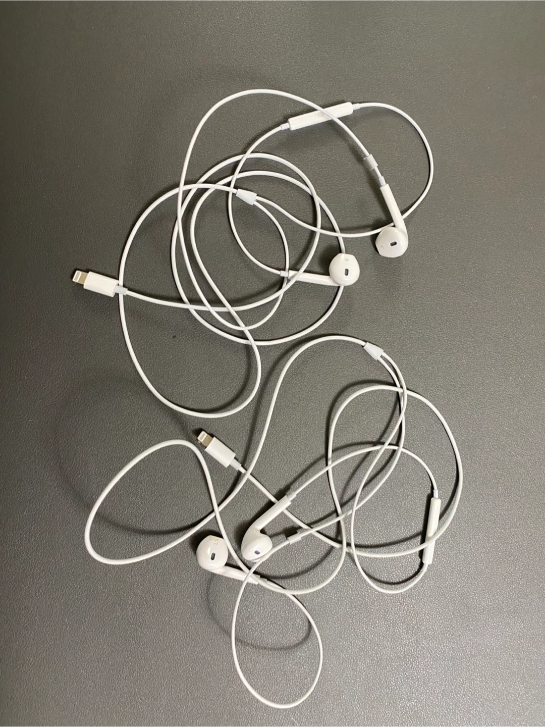 Apple EarPods with Lightning Connector