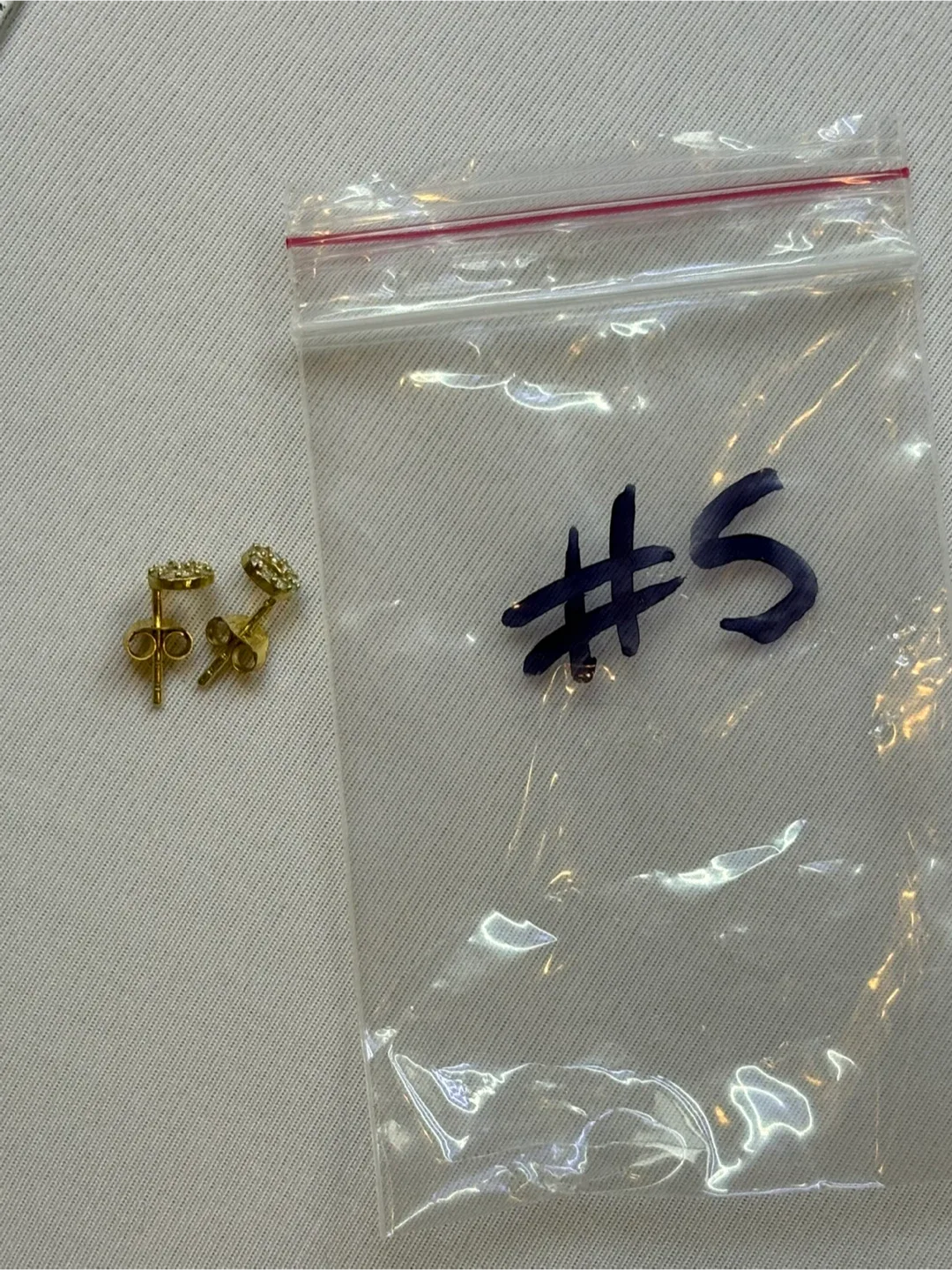 Gold Plated 925 Sterling Silver Micro Pave Circle Stud Earrings image indicator(10)