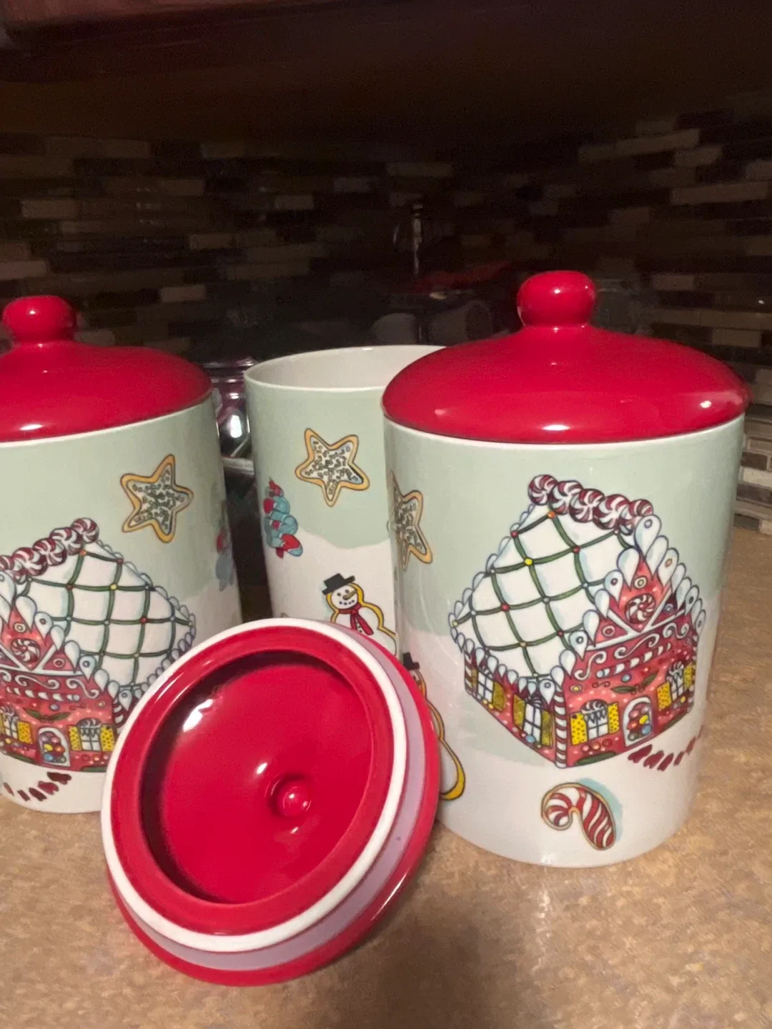 Canisters / Cookie Jars