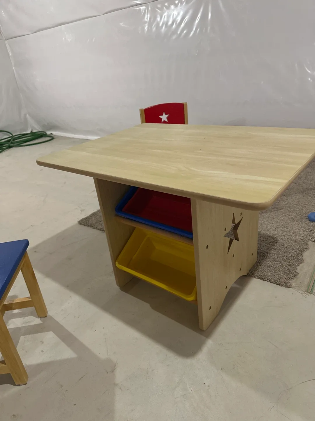 Kids Table and Chairs with Storage Bins image indicator(3)