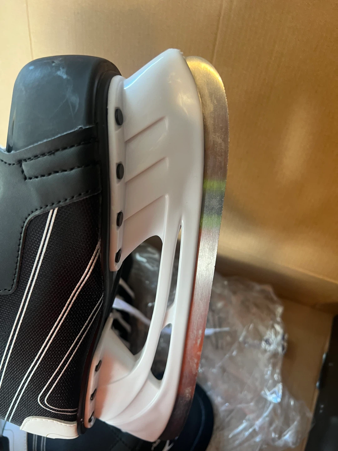 VIC Hockey Skates - US 8 - photo 2