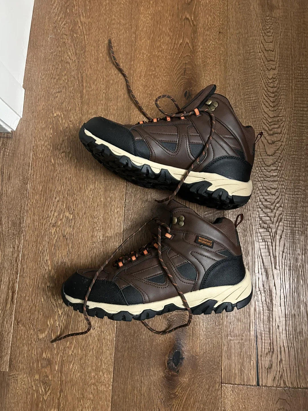 Ozark Trail Size 11 Men’s Mid Cut Waterproof Hiking Boot image indicator(2)
