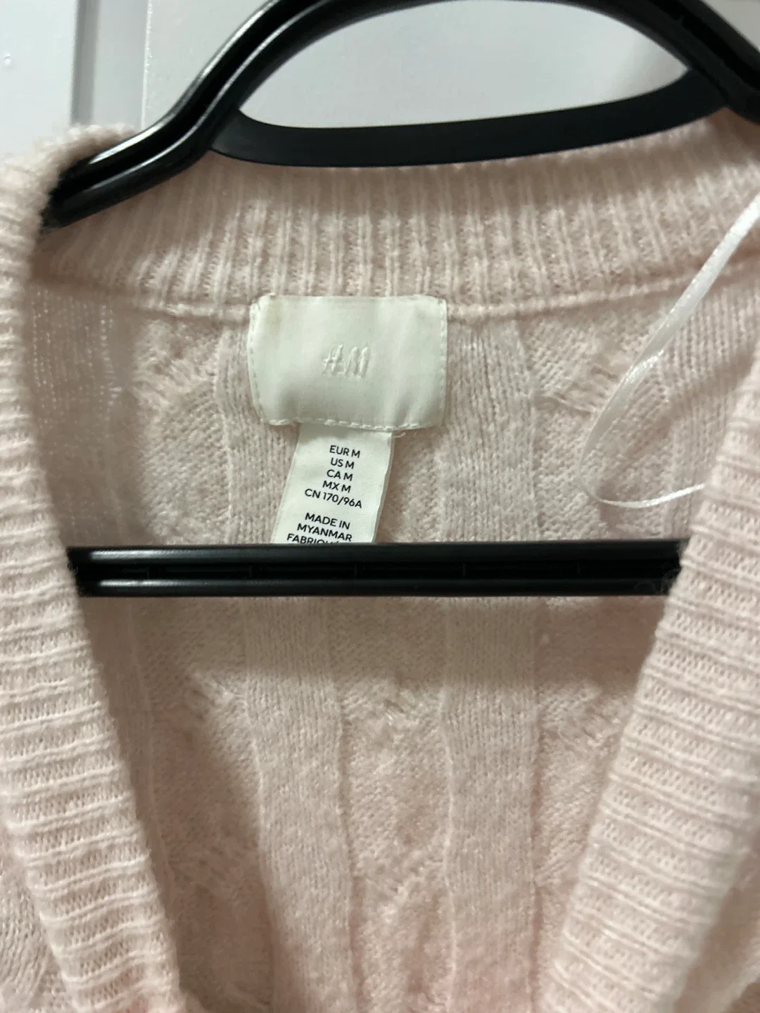 H&M Cable Knit Sweater - Size M image indicator(3)