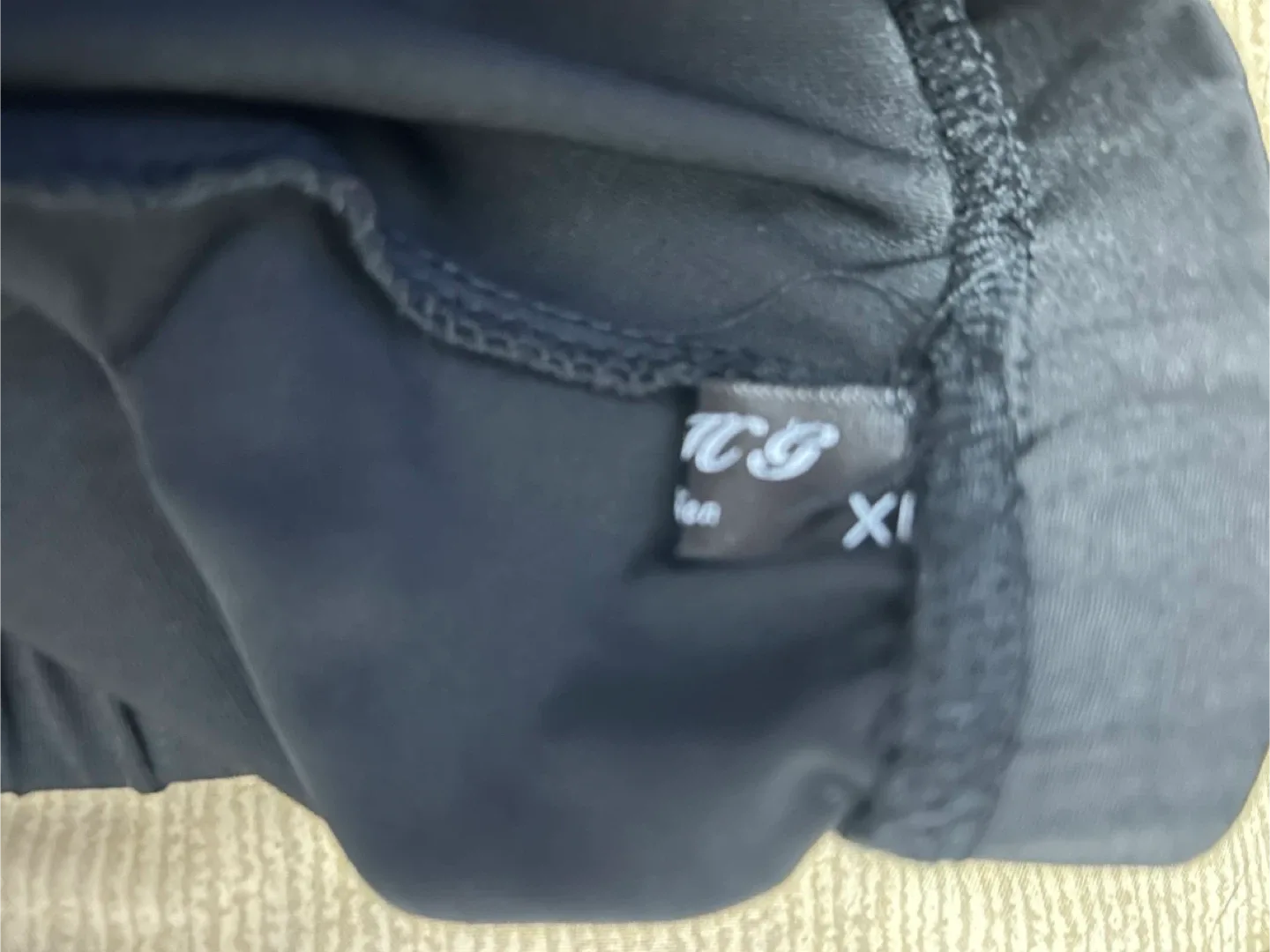 TCG Lea Black Leggings - Size XL image indicator(3)