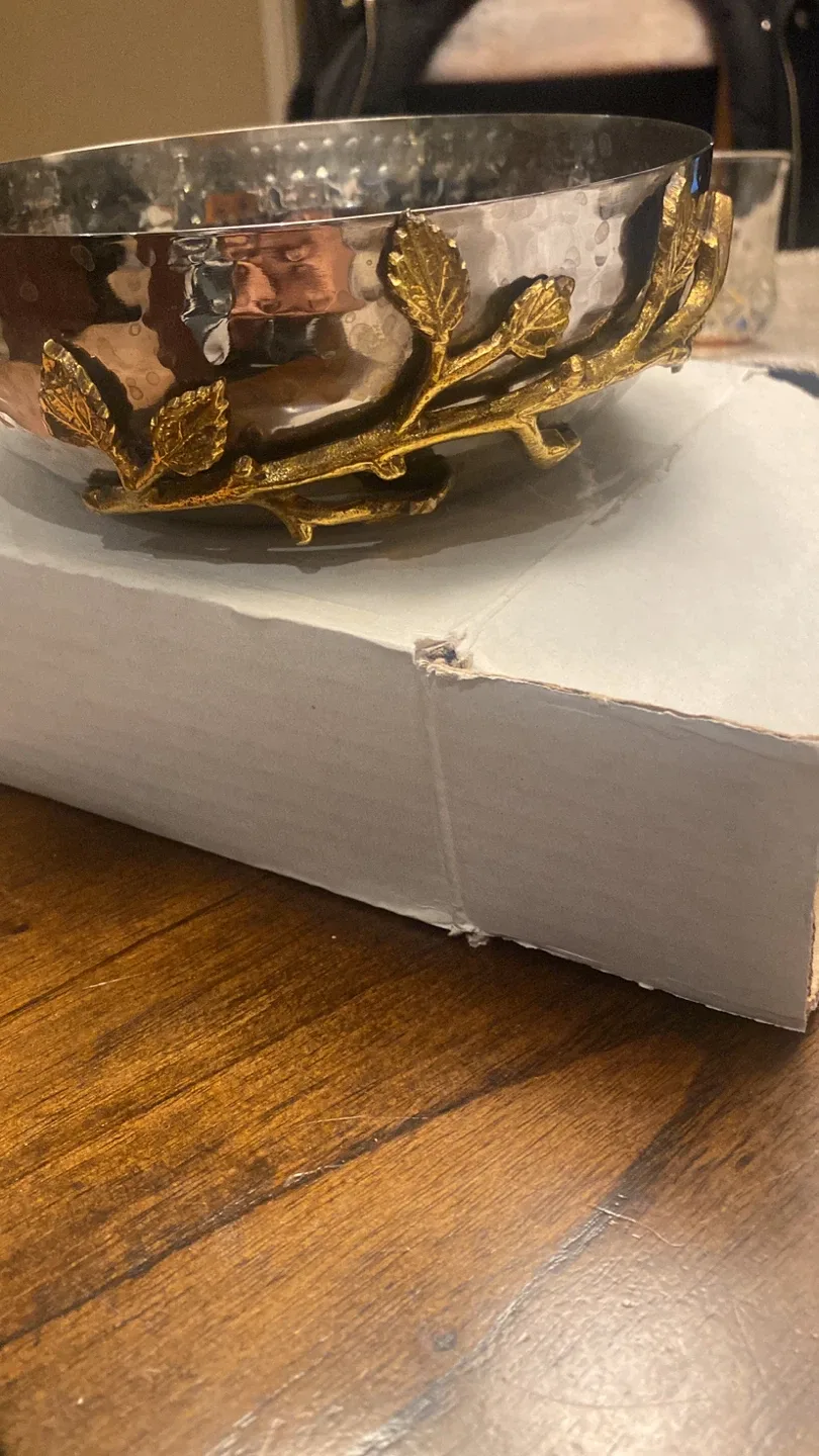 Decorative Metal Bowl with Gold Leaf Design image indicator(2)