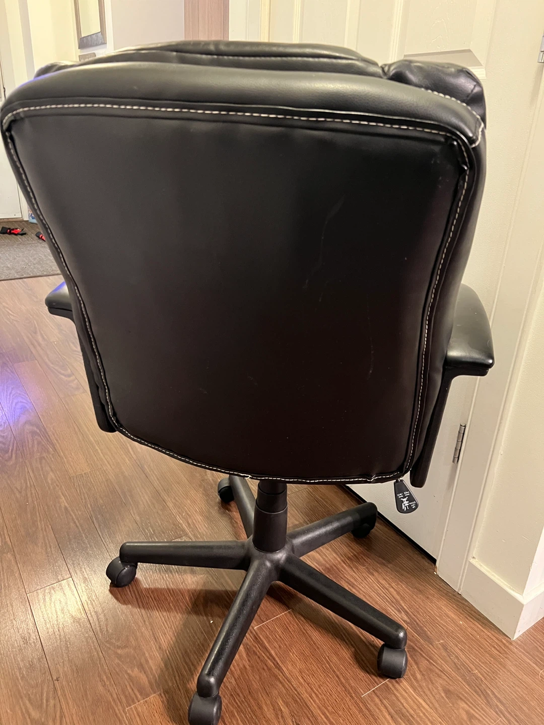 Black Leather Office Chair - photo 2