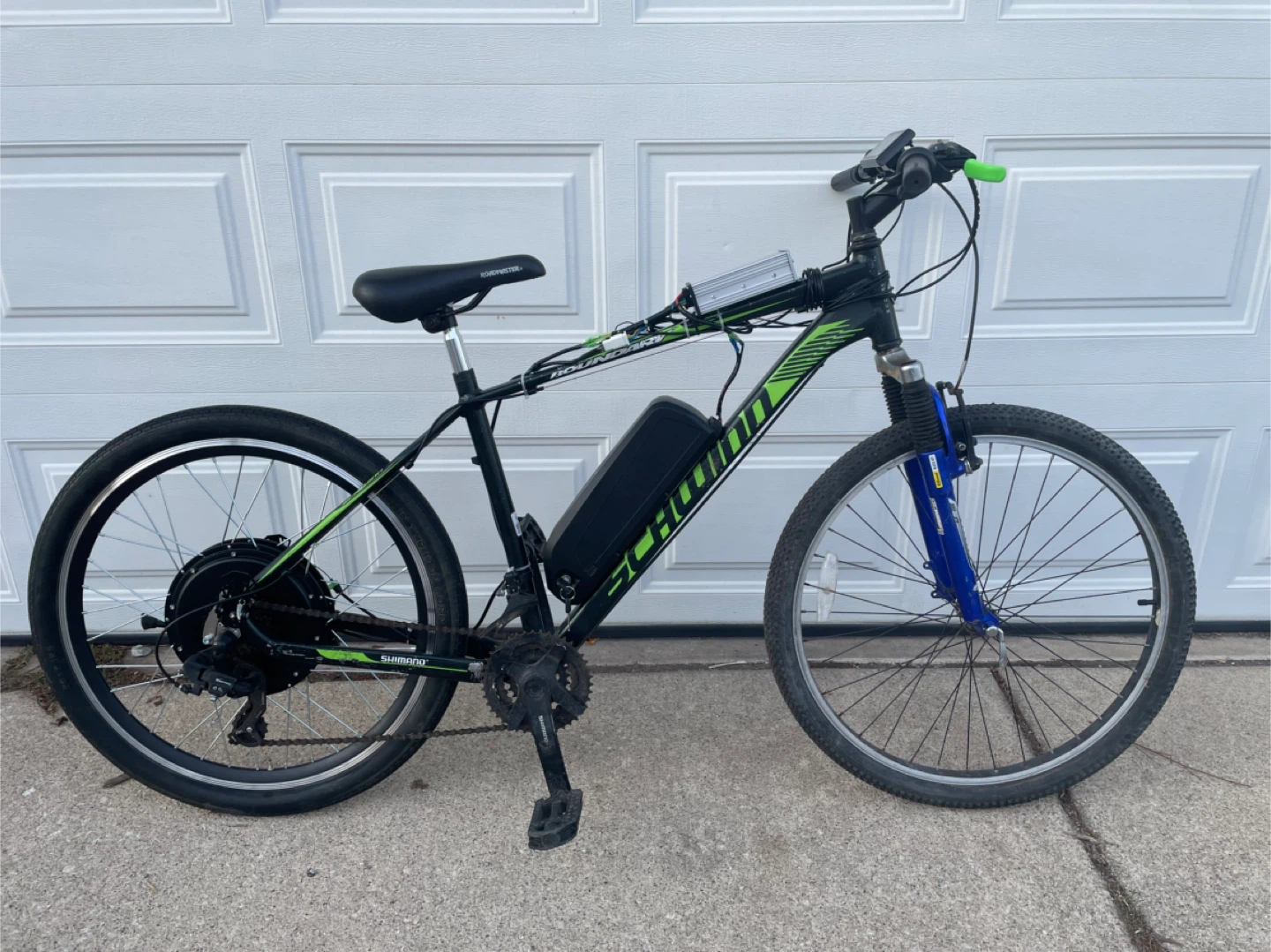 2 Person Scwhinn eBike 40MPH