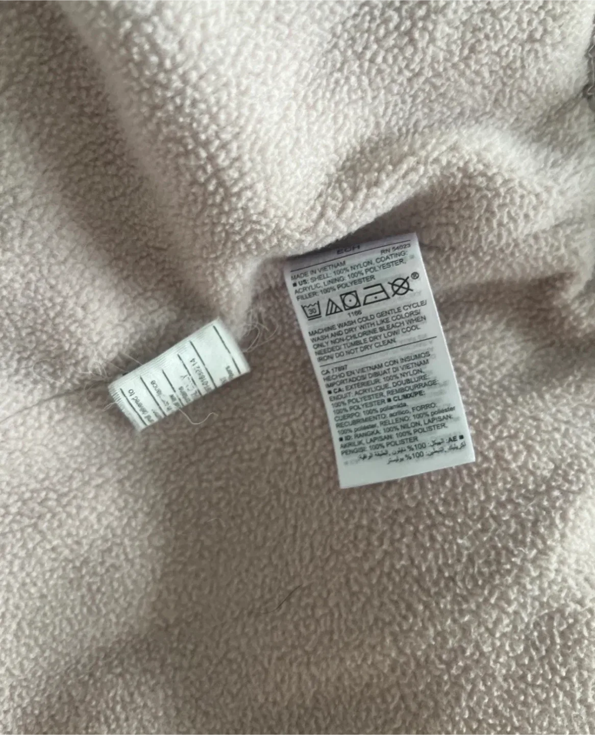 ☕️Cute Old Navy Puffer Vest image indicator(4)