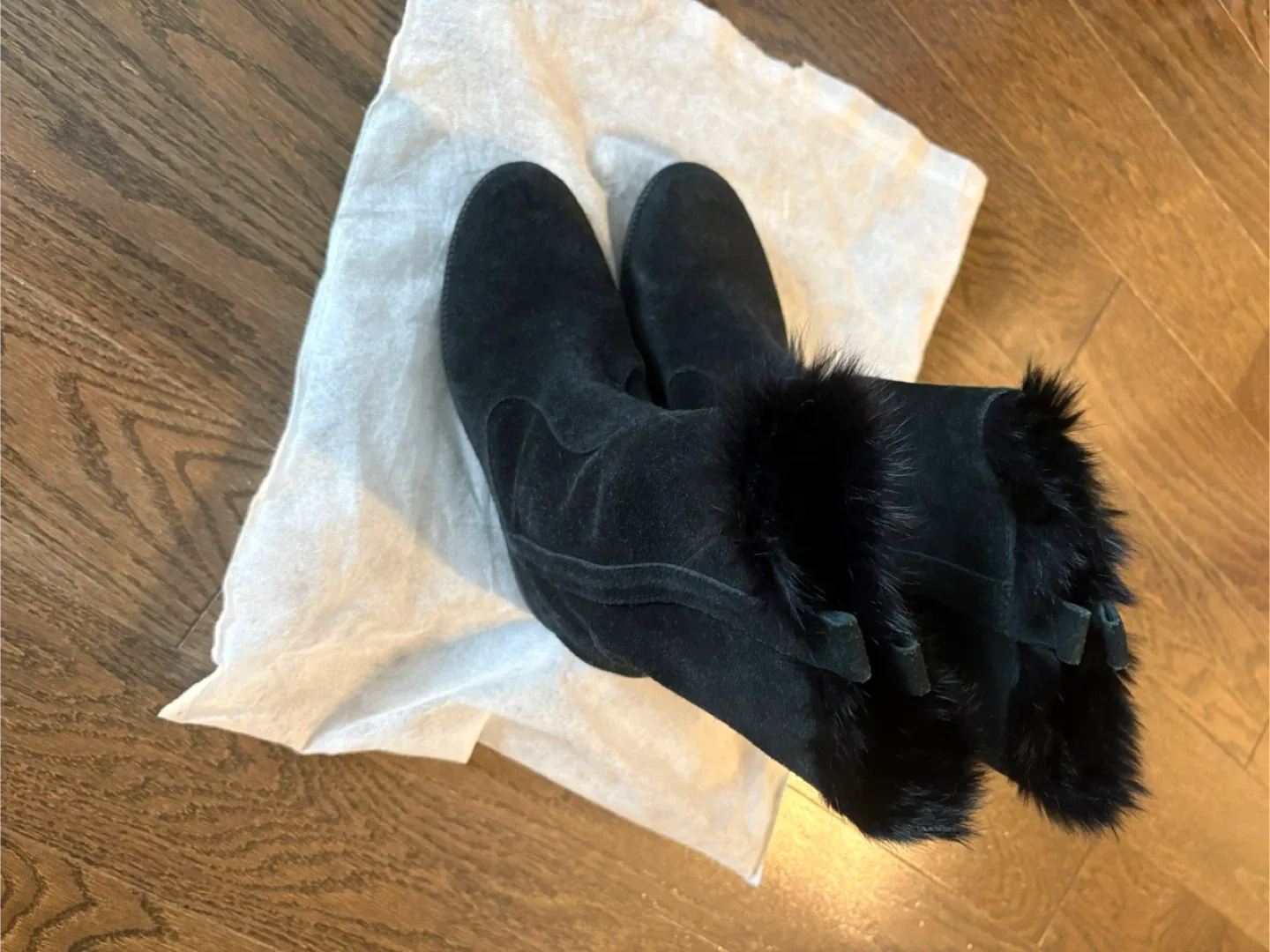 Schutz Black Suede & Fur Boots - Size 9,5 image indicator(2)