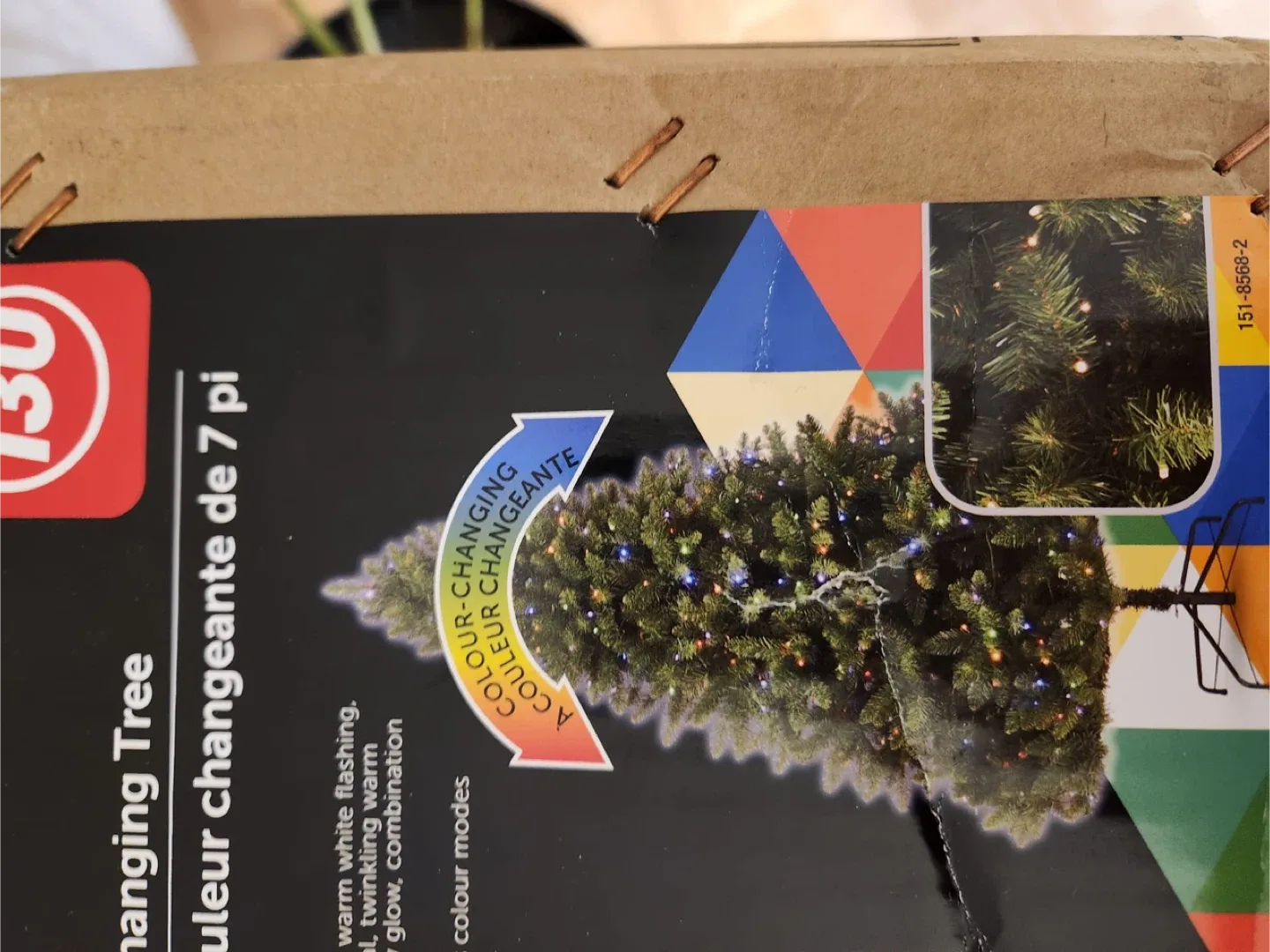 NOMA Dresden Pre-lit 7 pi – 450 DEL – Excellent état image indicator(3)