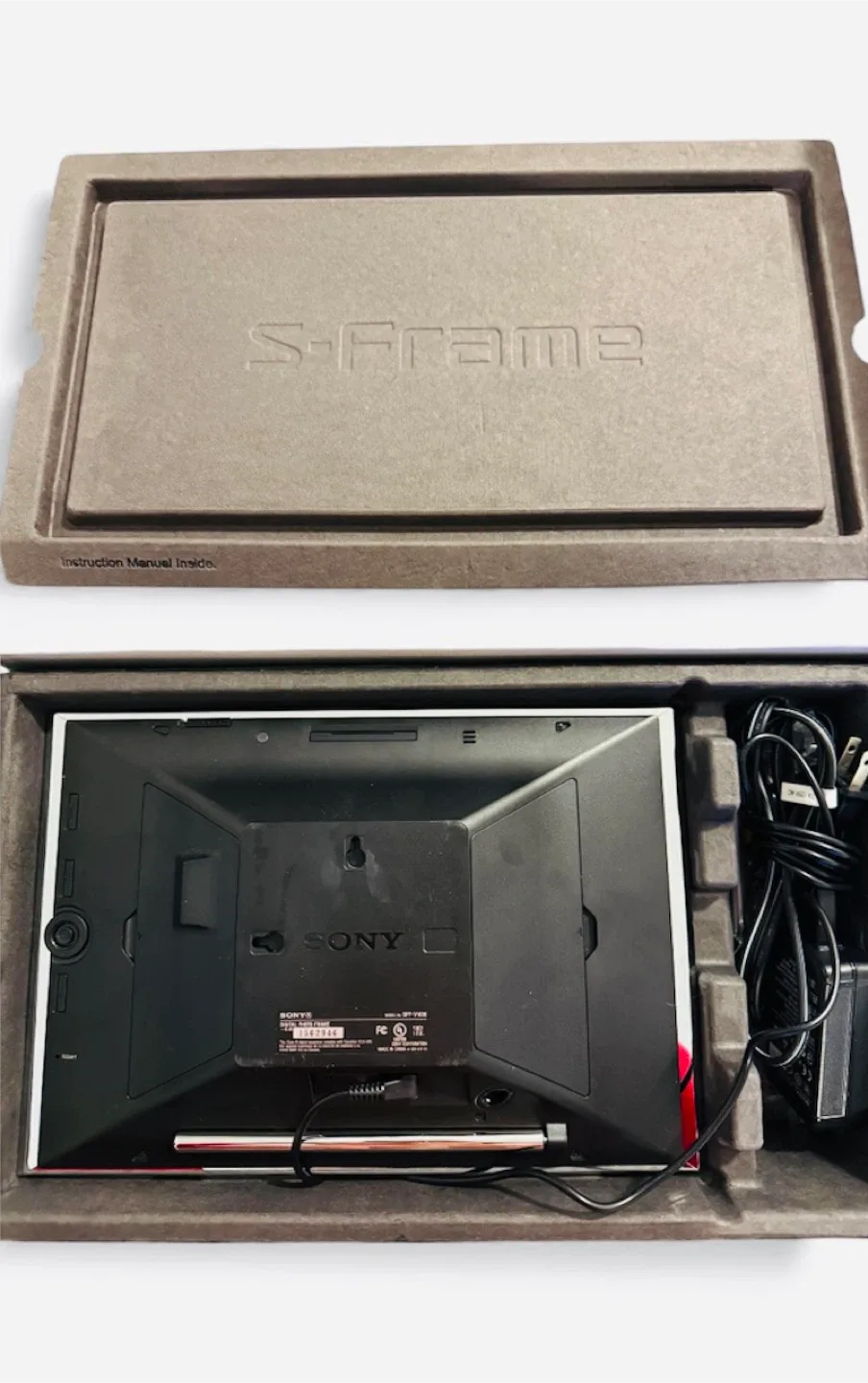 Sony S-Frame Digital Photo Frame – 10.2” – Model DPF-V1000 image indicator(9)