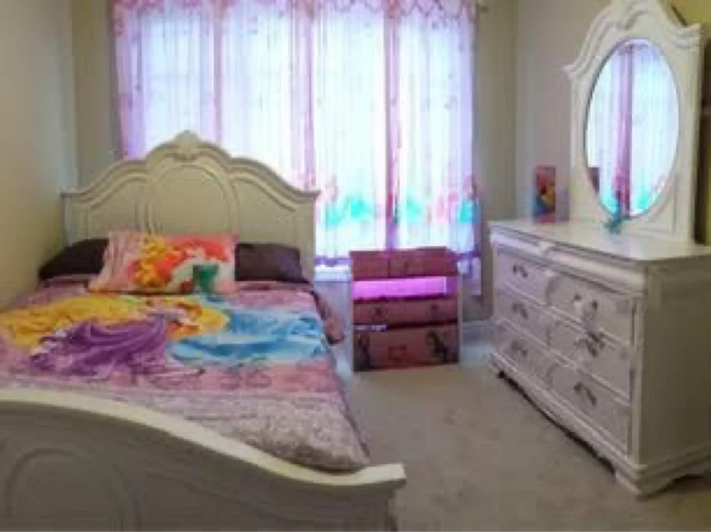 White Dresser with Mirror