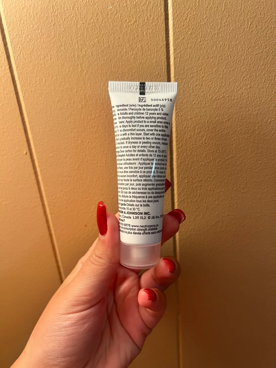 New Neutrogena Rapid Clear Stubborn Acne Spot Gel image indicator(5)