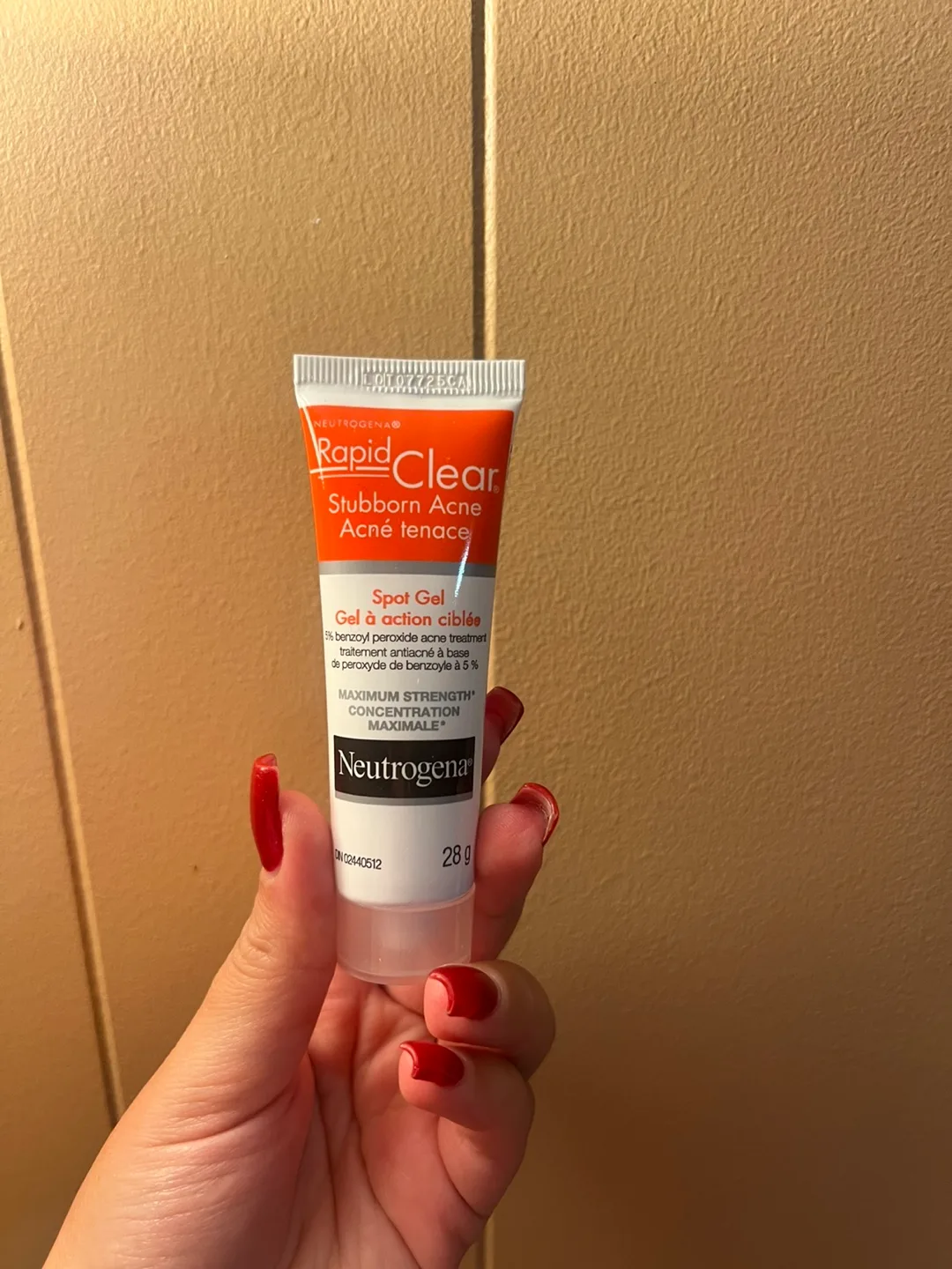 New Neutrogena Rapid Clear Stubborn Acne Spot Gel image indicator(4)