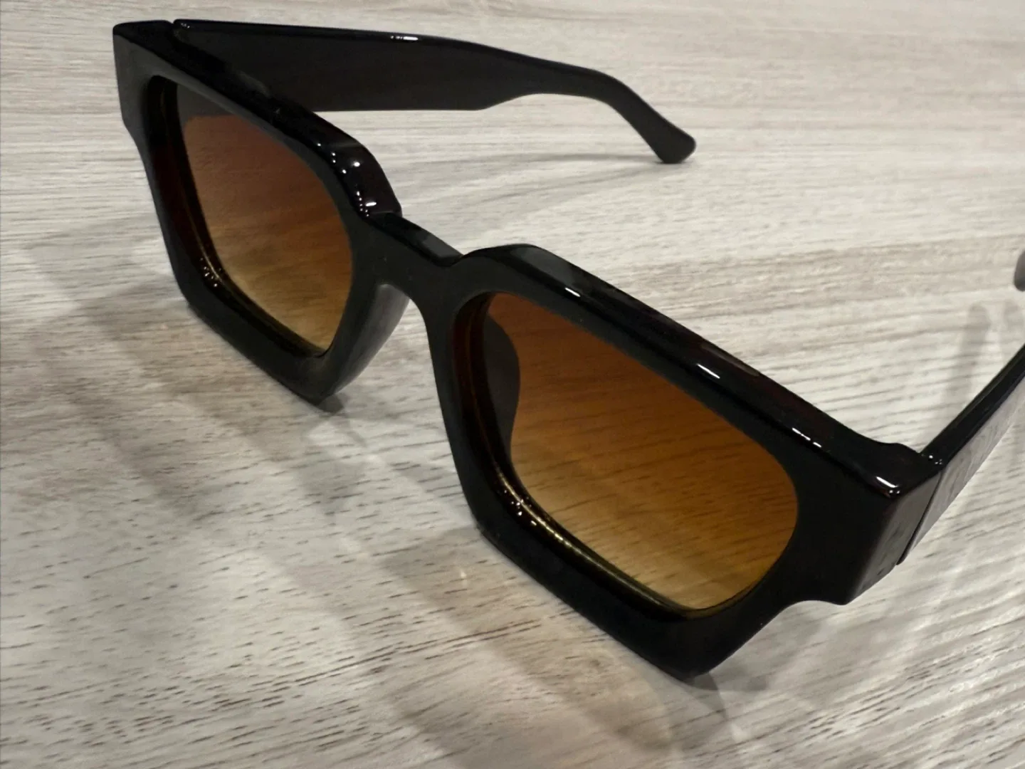 Black Frame Sunglasses with Brown Tint image indicator(3)