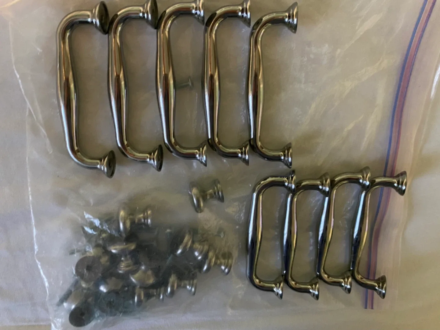 Metal Drawer Pulls - Set of 9