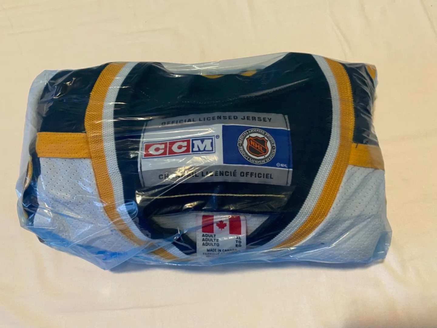 CCM Boston Bruins NHL Jersey - Size XL image indicator(3)