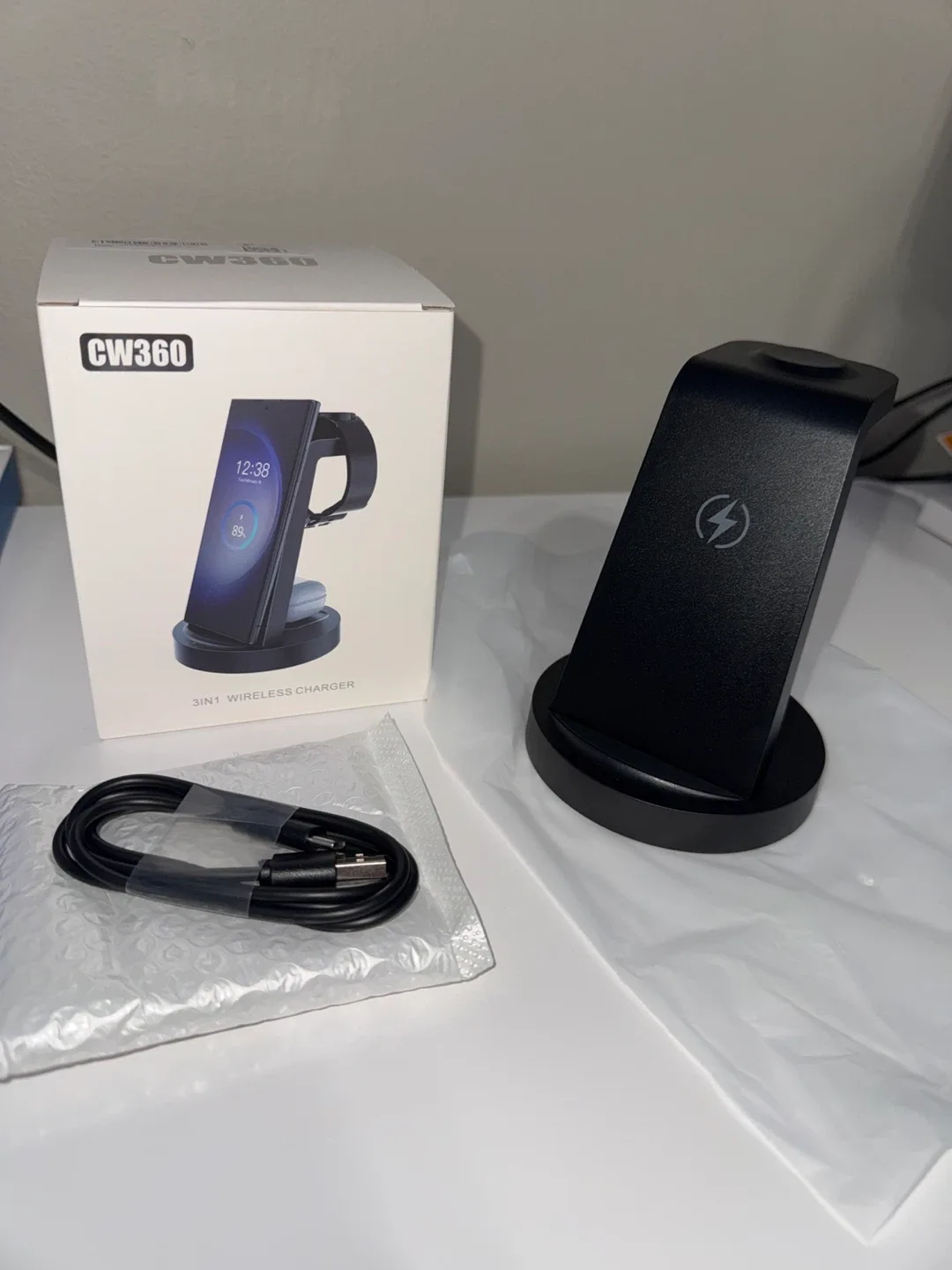 CW360 3-in-1 Wireless Charger - Black image indicator(2)